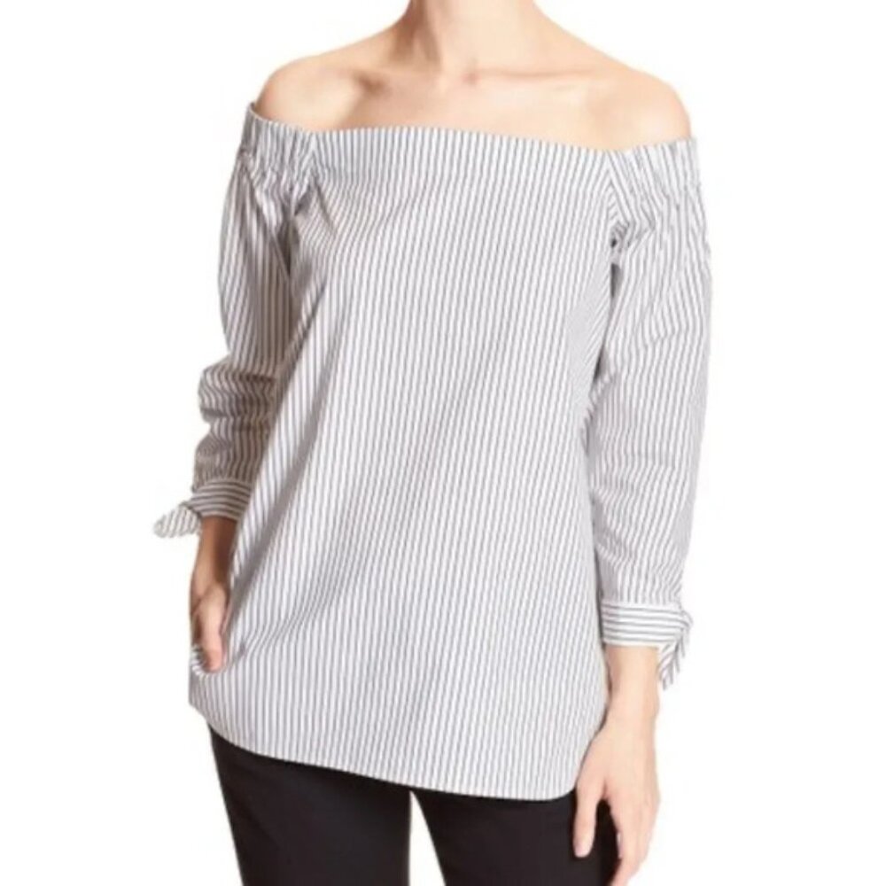 Artisan NY Off-the-shoulder top